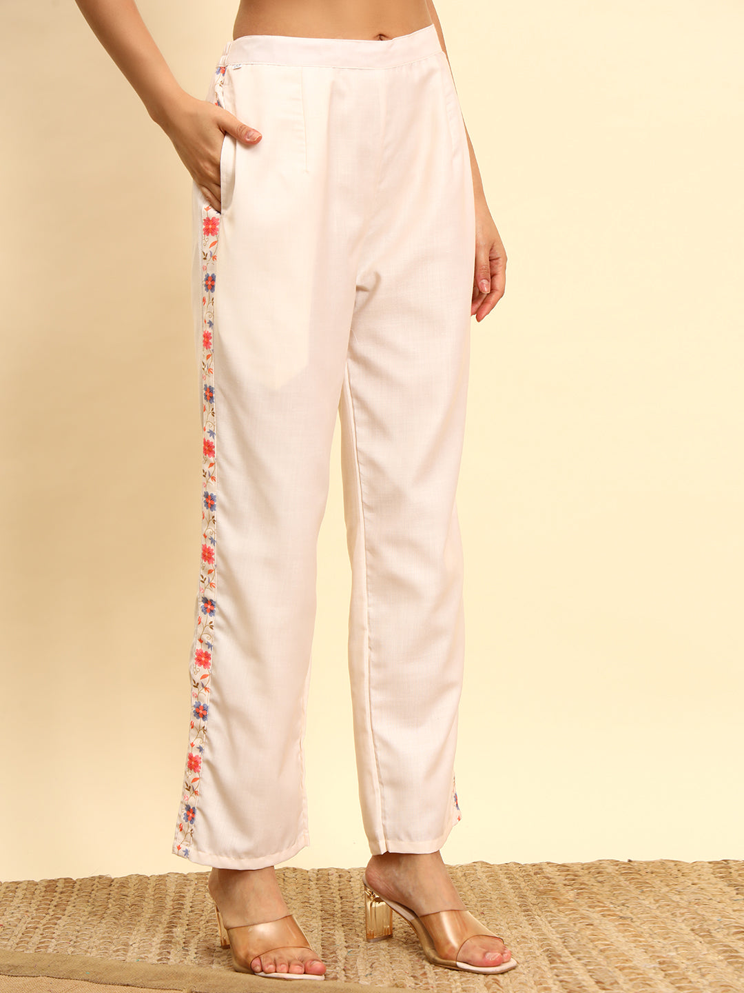 🌺 Women’s Cream Floral Printed Night Suit Co-Ord Set