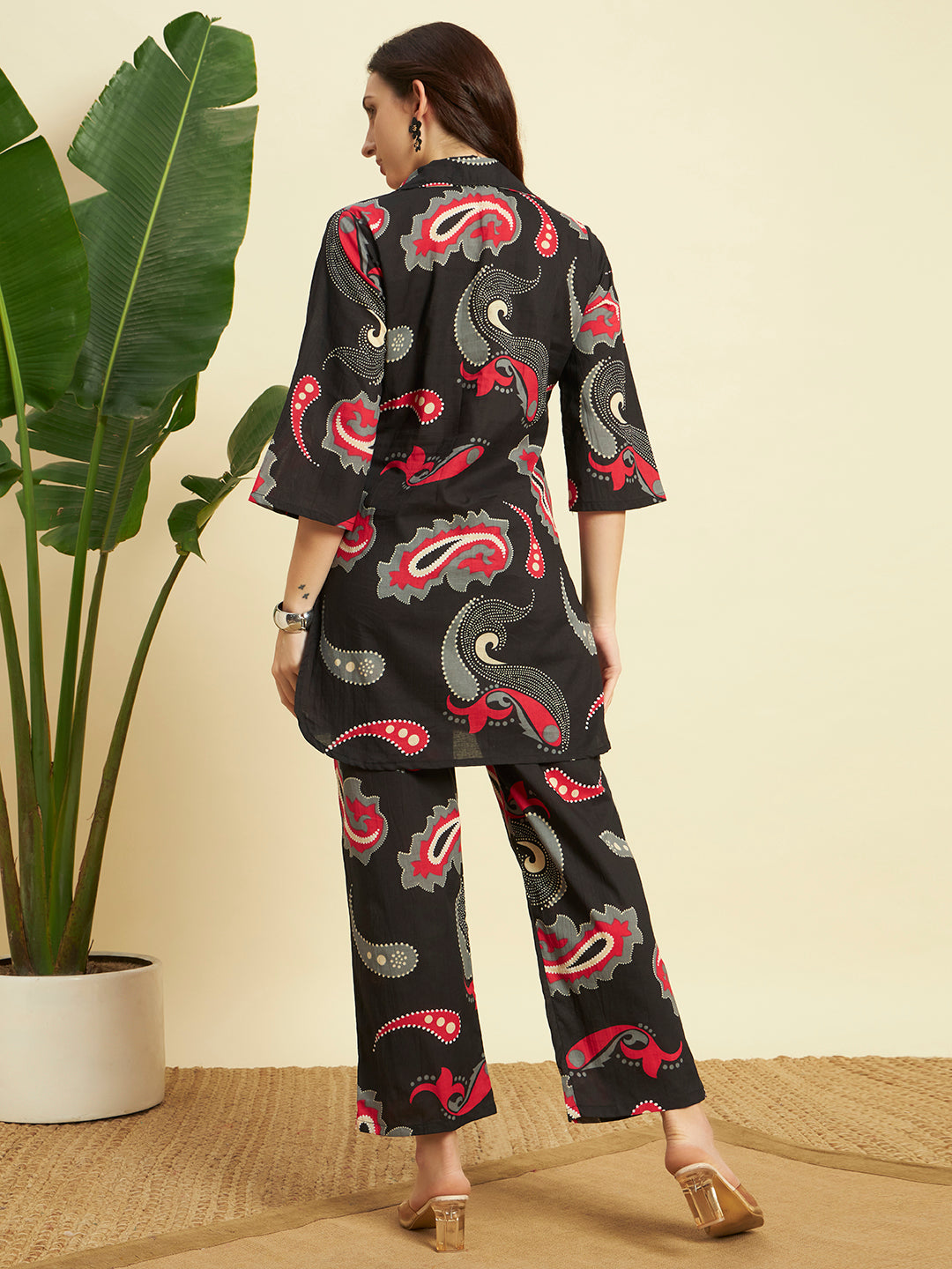 Women’s Black Paisley Printed Kurta & Pant Co-Ord Set
