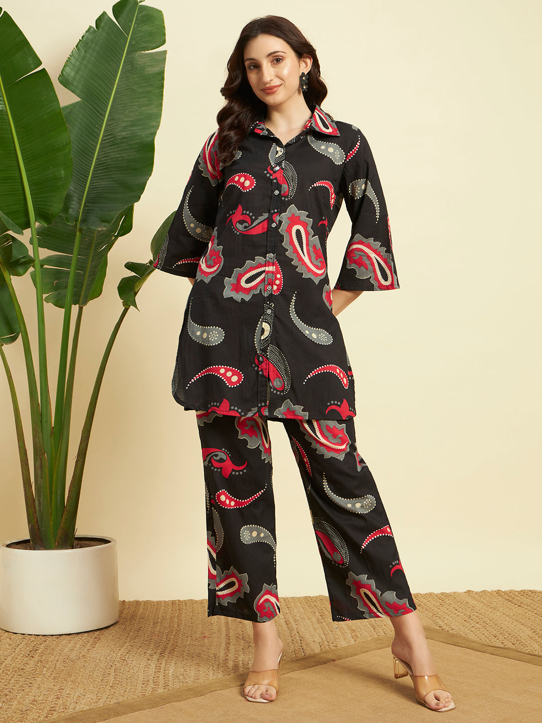 Women’s Black Paisley Printed Kurta & Pant Co-Ord Set