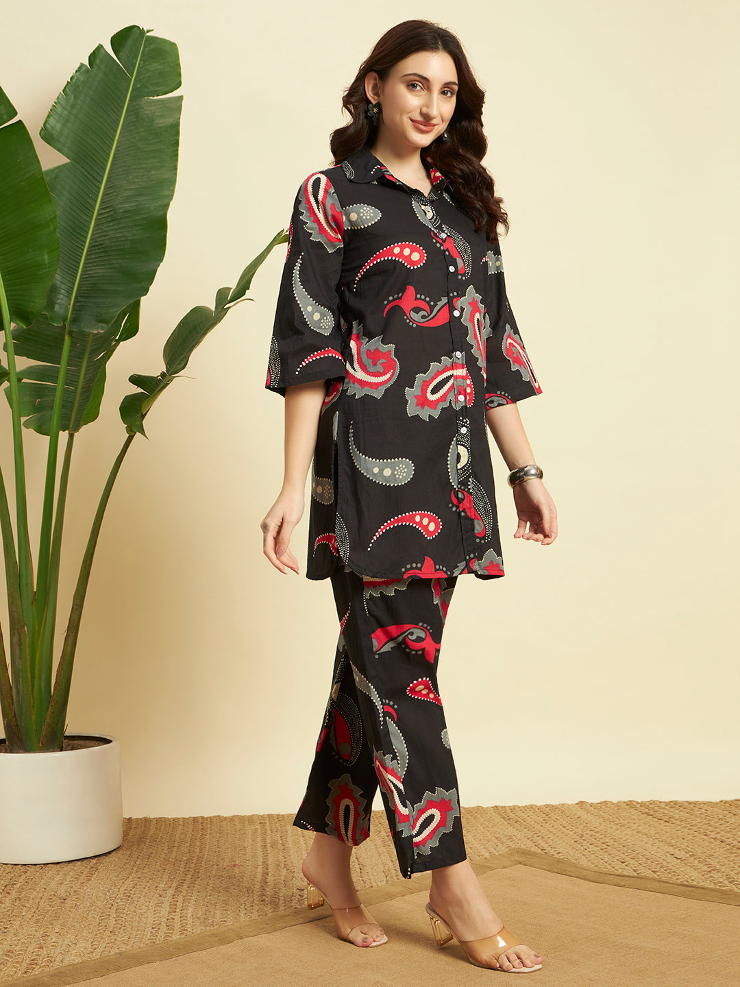 Women’s Black Paisley Printed Kurta & Pant Co-Ord Set