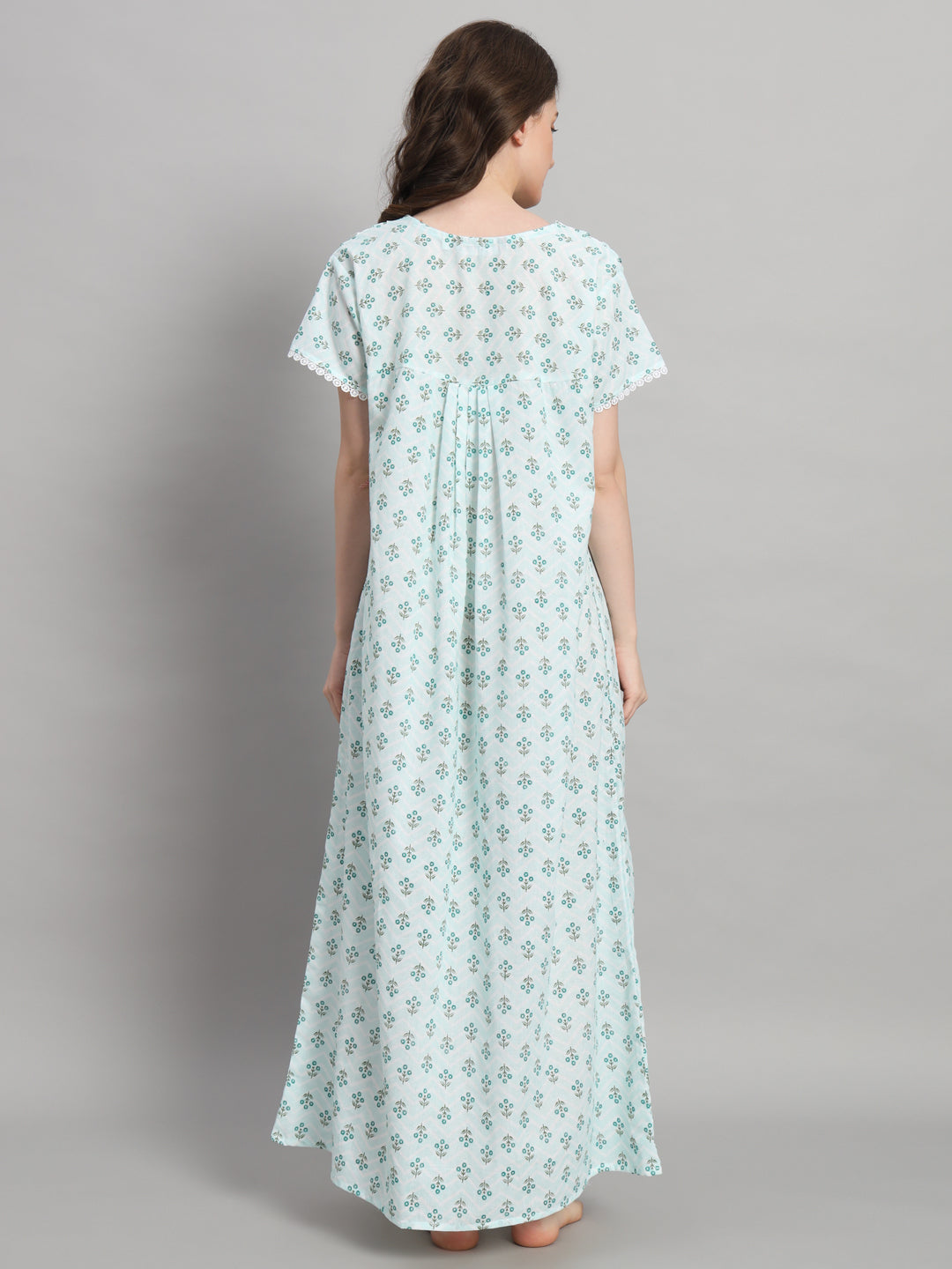 💚 Light Green Printed Cotton Night Gown with Lace Neck – Comfortable Maxi Nightwear for Women