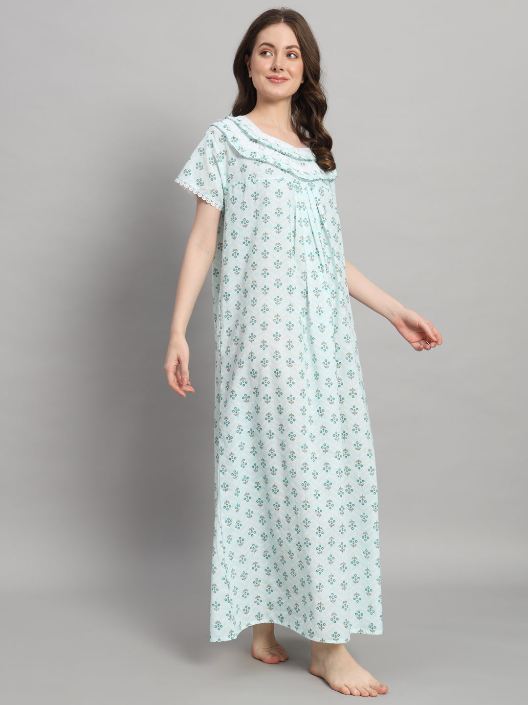 💚 Light Green Printed Cotton Night Gown with Lace Neck – Comfortable Maxi Nightwear for Women