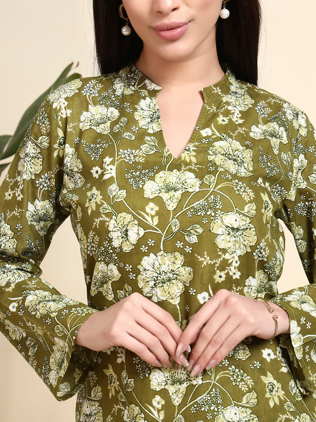 🌿 Women’s Olive Green Floral Printed Kurta & Pant Co-Ord Set