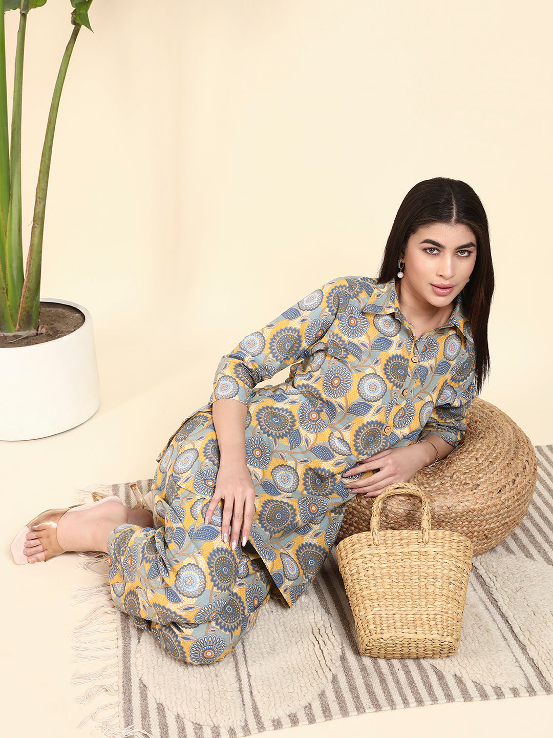 🌼 Women’s Mustard & Grey Floral Printed Kurta & Pant Co-Ord Set