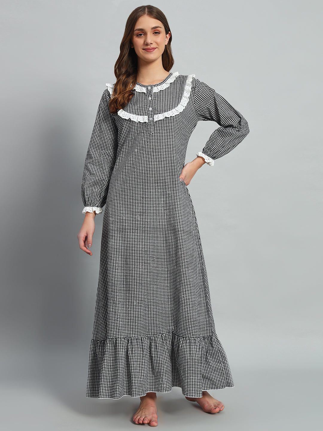 🖤 Black Checkered Night Gown – Classic & Comfortable Sleepwear