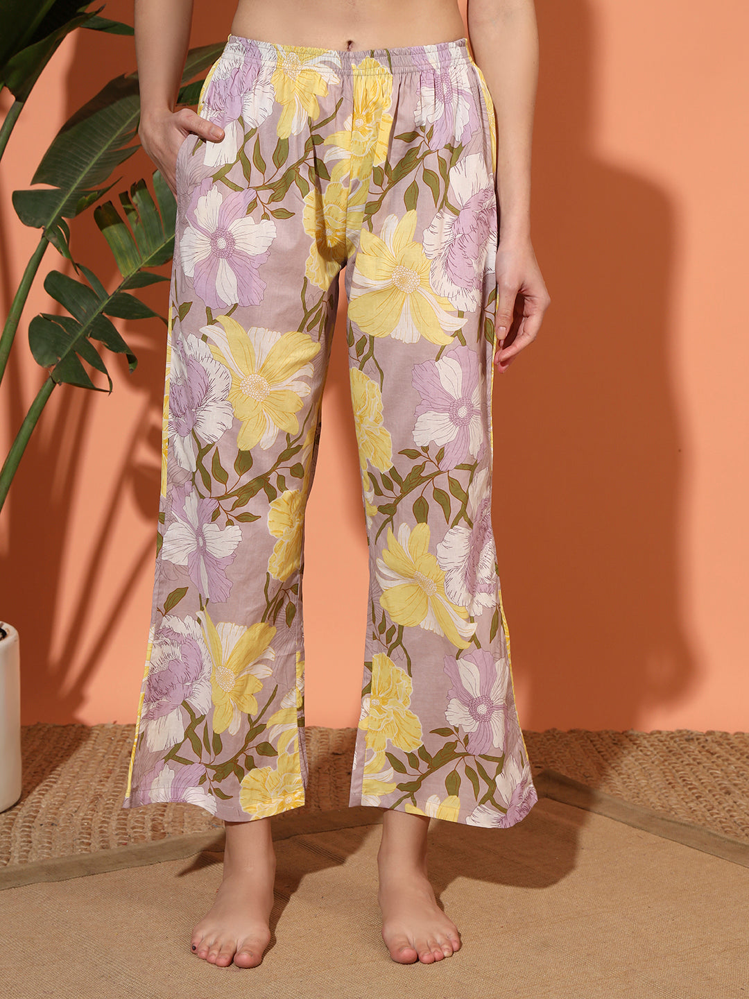 🌼 Women’s Pastel Floral Print Night Suit Co-Ord Set