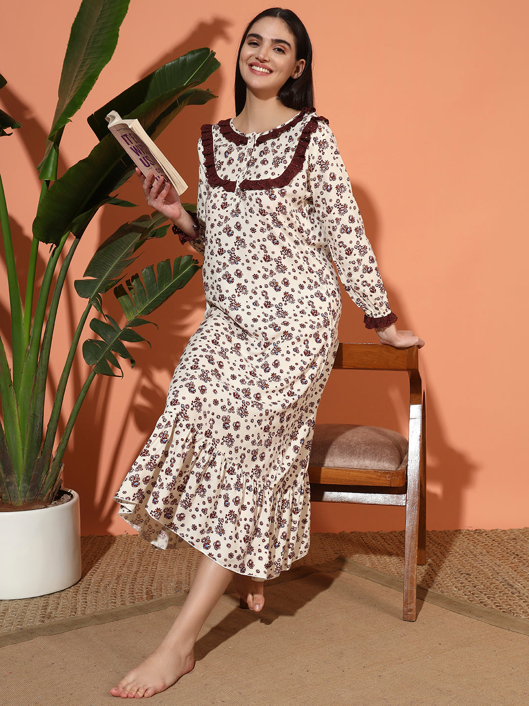 🌸 Cream Floral Printed Night Gown – Elegant & Comfortable Sleepwear