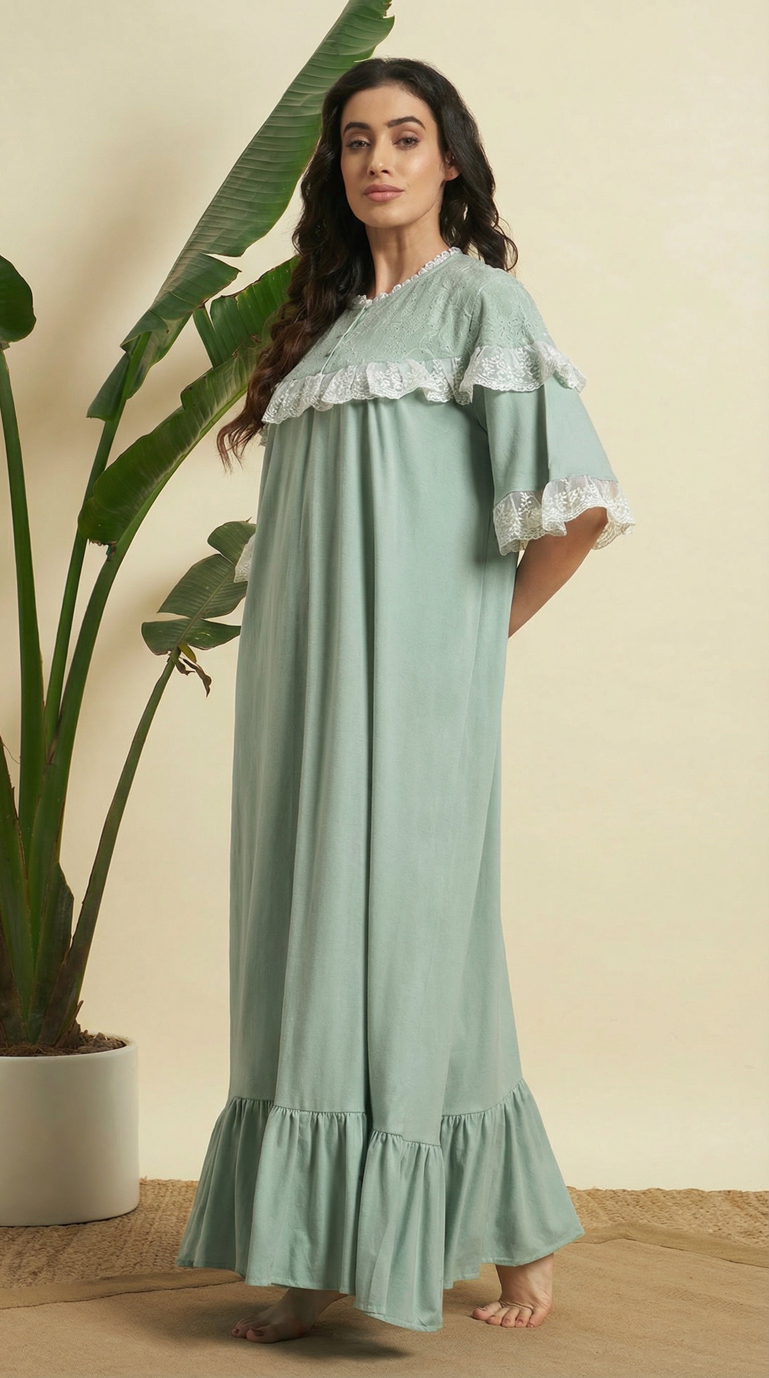 💚 Mint Green Solid Night Gown with Lace Detail – Elegant & Comfortable Nightwear
