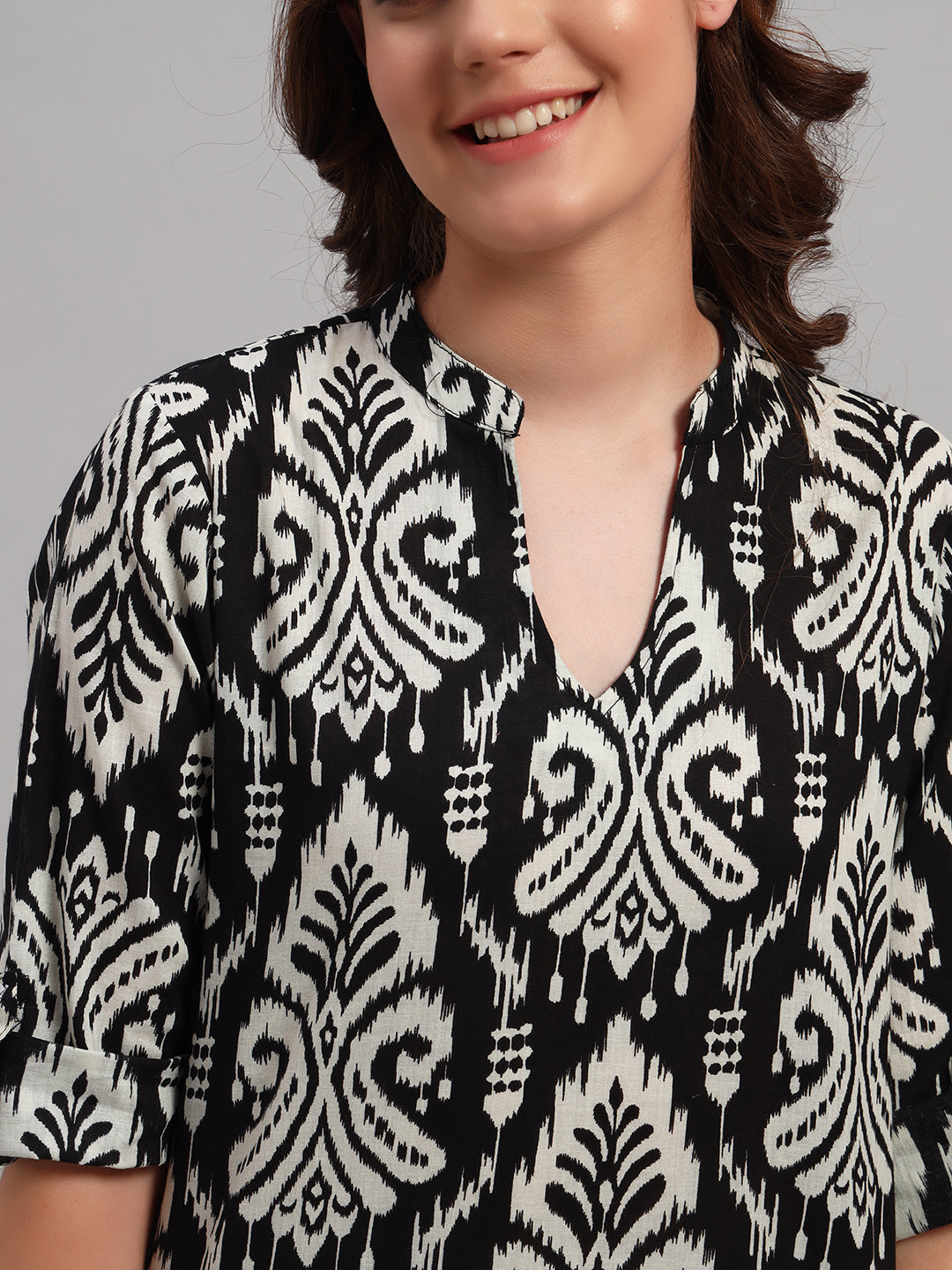 Women’s Black & White Ethnic Motif Kurta & Pant Co-Ord Set