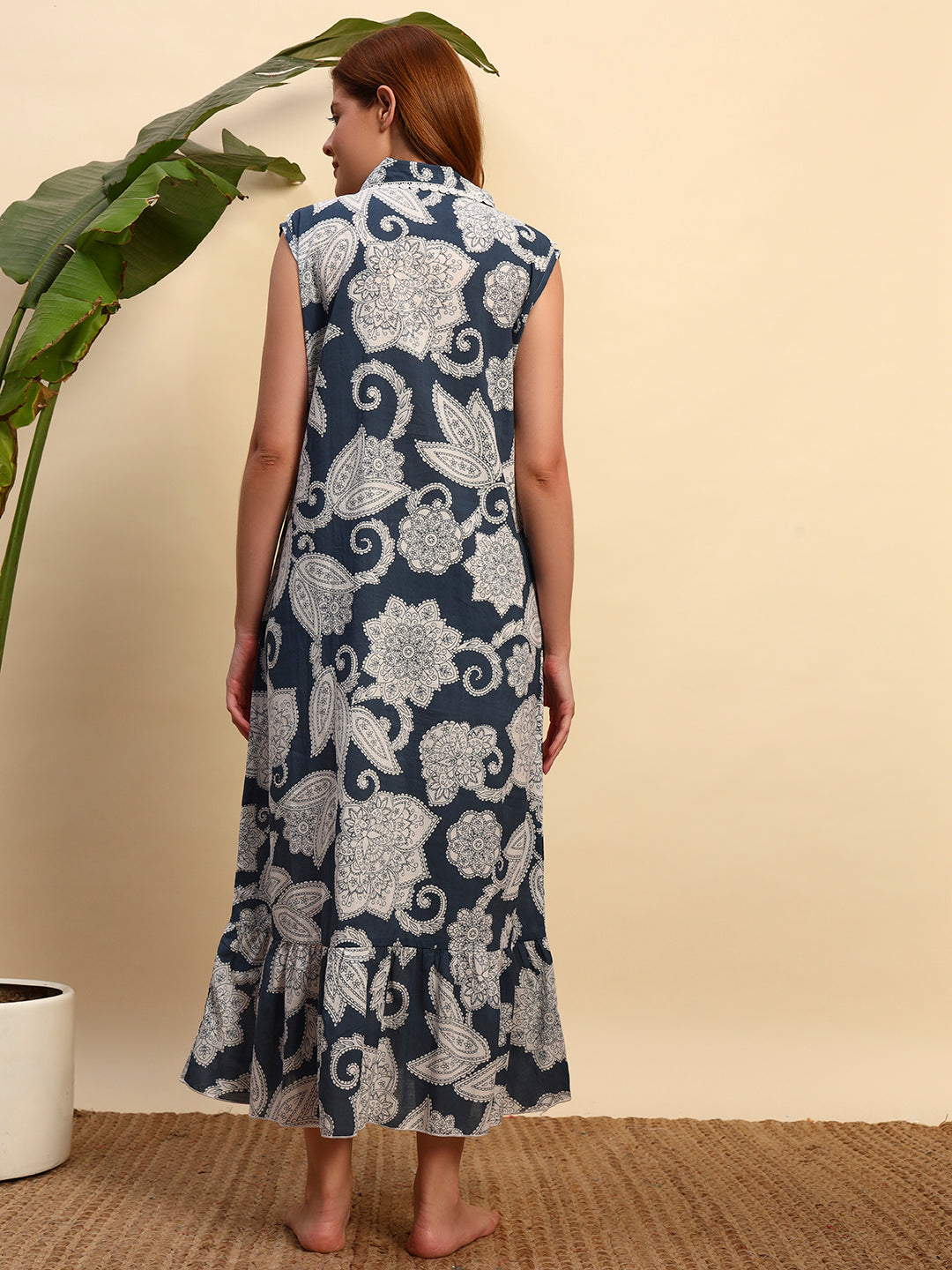 🌿 Grey Paisley Printed Cotton Maxi Night Gown for Women – Sleeveless Comfortable Nightwear