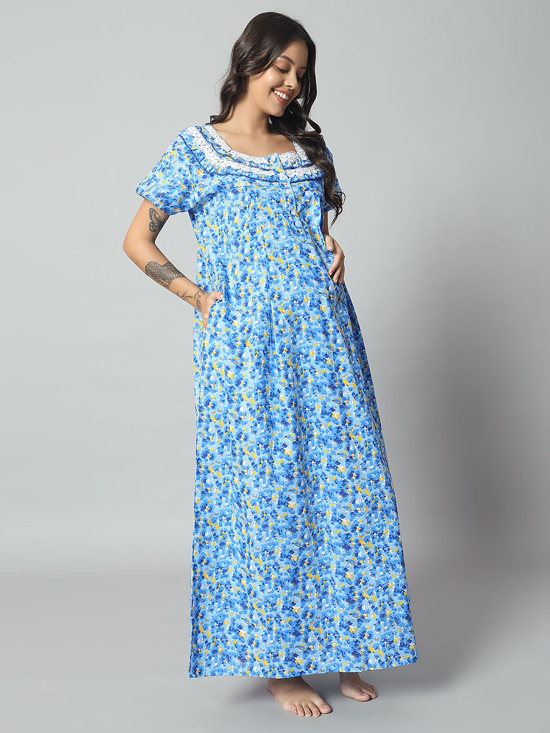 💙 Women Cotton Printed Nighty – Blue Floral Short Sleeve Night Gown