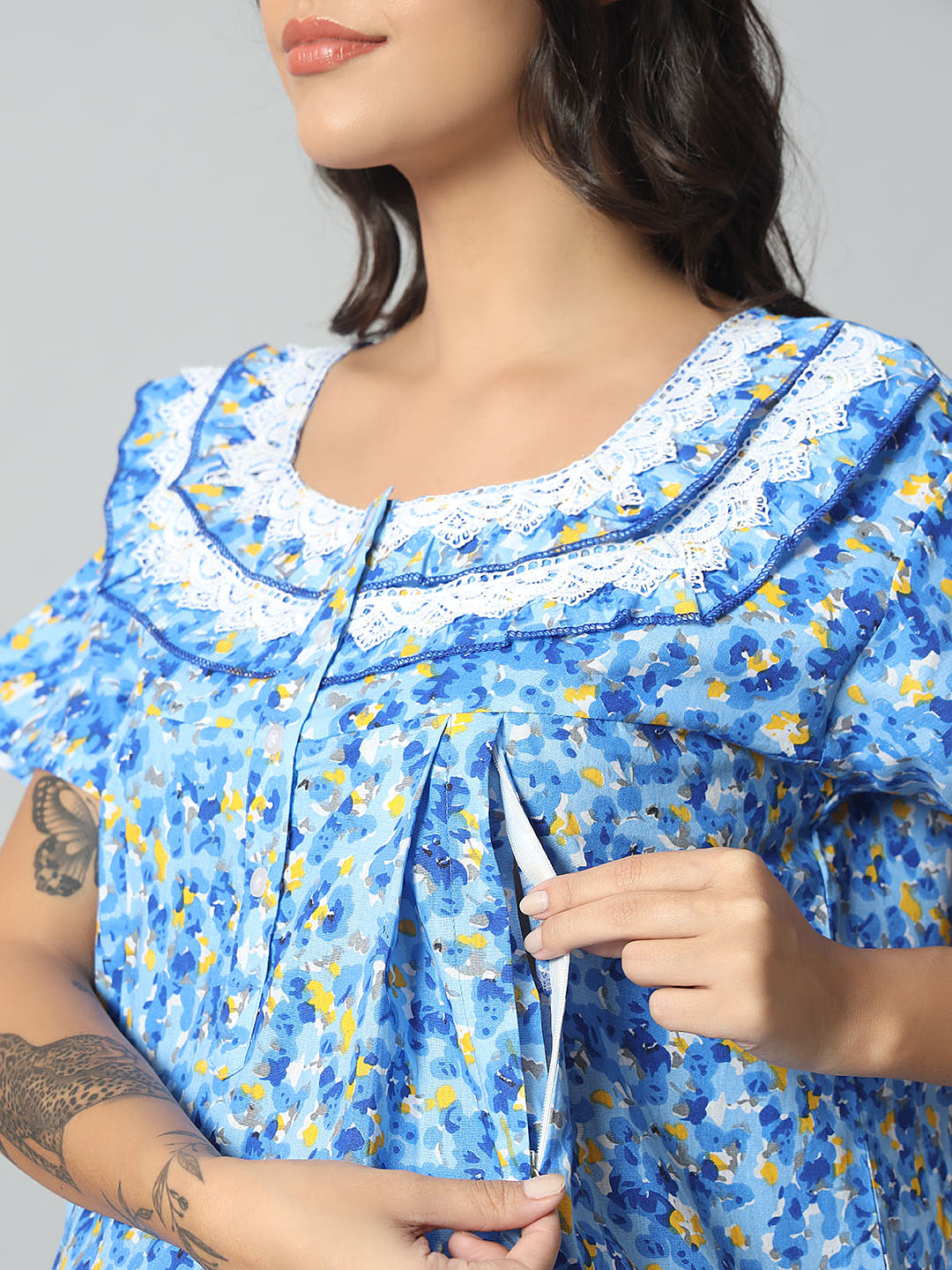 💙 Women Cotton Printed Nighty – Blue Floral Short Sleeve Night Gown