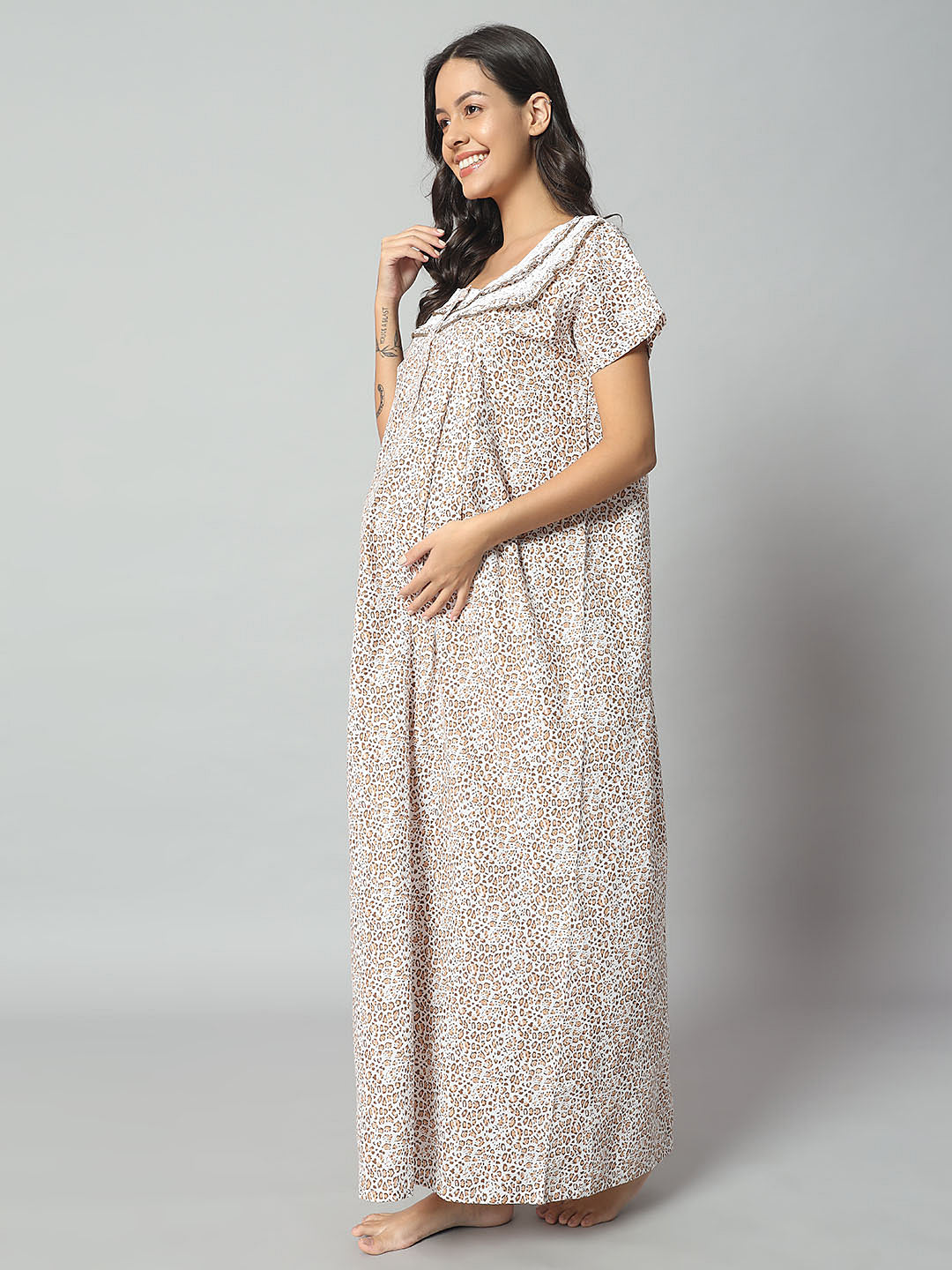 🤍 Women Cotton Printed Nighty – Cream Animal Print Short Sleeve Night Gown