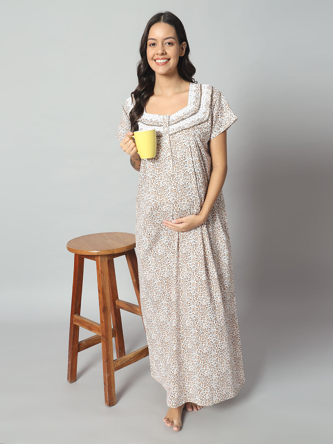 🤍 Women Cotton Printed Nighty – Cream Animal Print Short Sleeve Night Gown