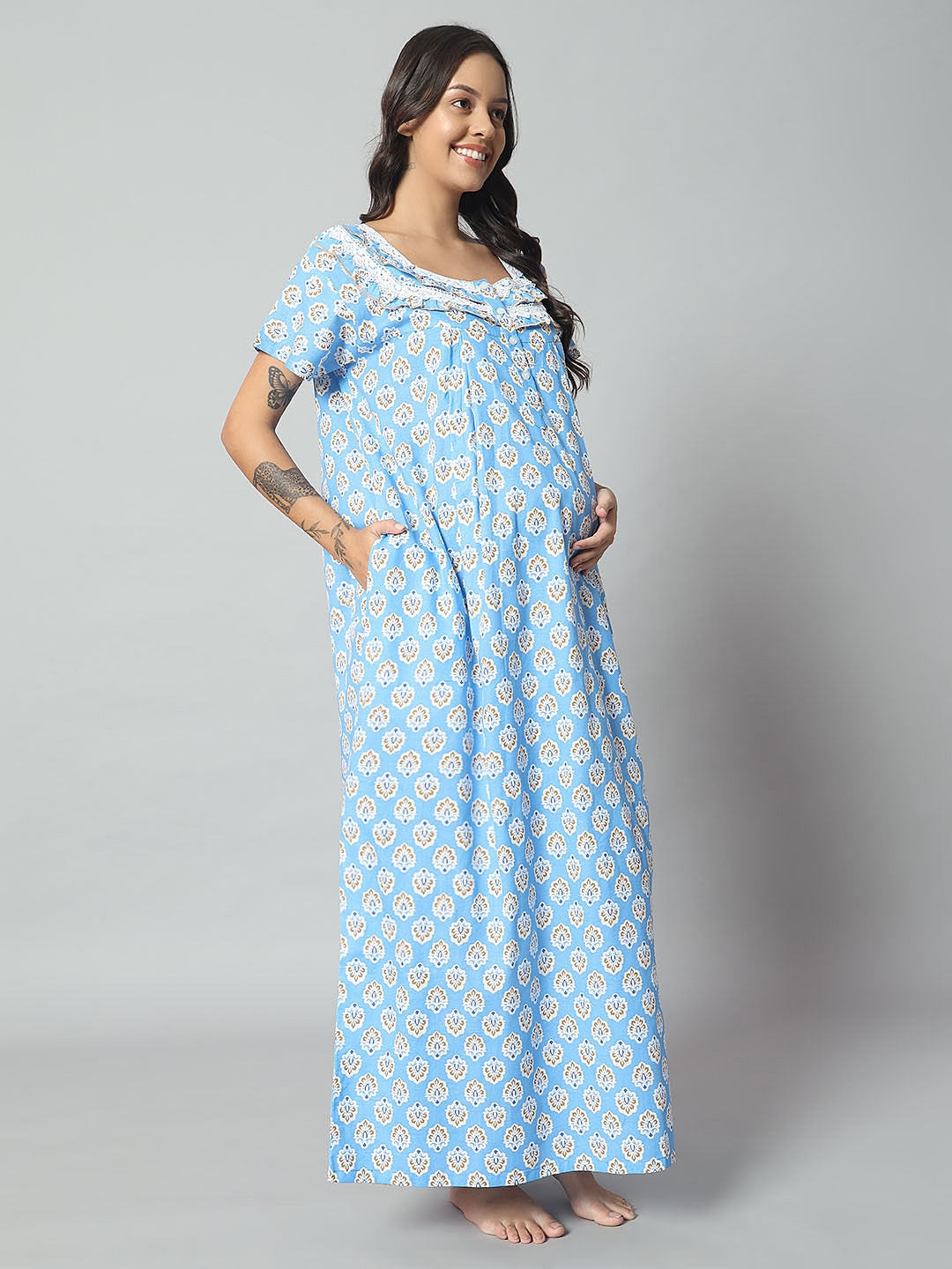 💙 Women Cotton Printed Nighty – Blue Floral Short Sleeve Night Gown